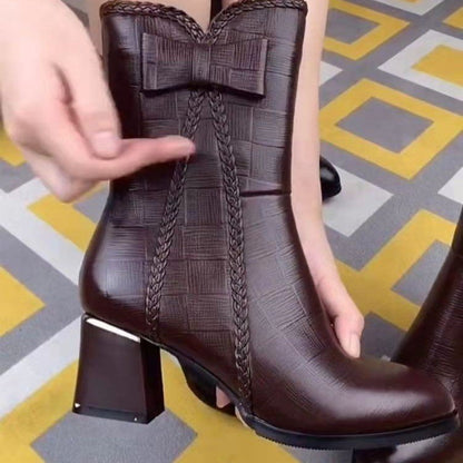 Bottes à Talon et Nœud Décoratif – Élégance Féminine